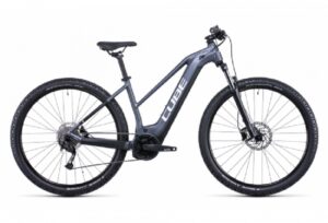 VTT Electrique Semi Rigide Cube Reaction Hybrid Performance 500 Trapeze Shimano Alivio 9V 500 Wh 27.5 Gris Metallic 20221