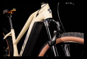 VTT Electrique Semi Rigide Cube Reaction Hybrid Pro 625 Shimano Deore 11V 625 Wh 29 Beige Desert 20221