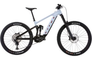 VTT électriques tout-suspendus Vitus E-Sommet VRS intl. blanc