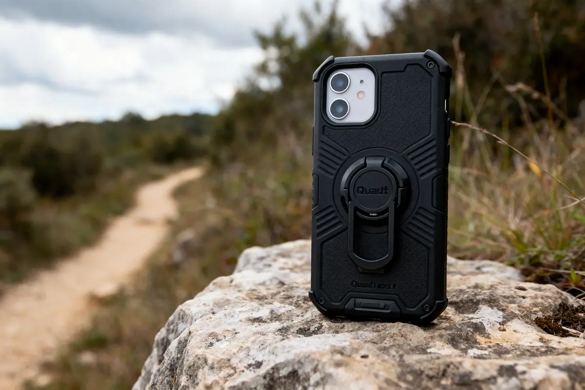Coque Quad Lock iPhone 11 : Protection ultra résistante !