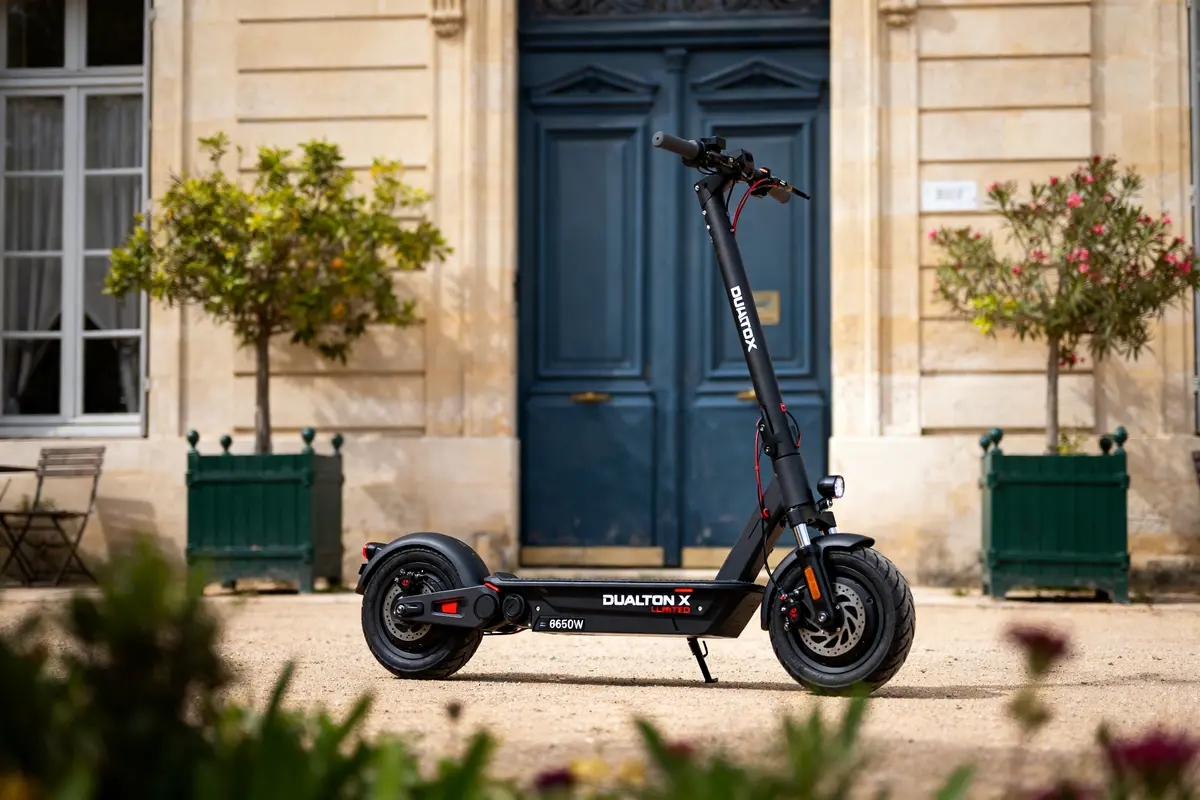 Découvrez la trottinette électrique Dualtron X : Performance &amp; prix !