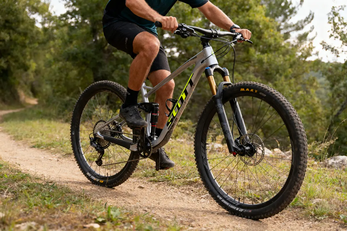 Scale 940 Scott : Découvrez le meilleur VTT à acheter !