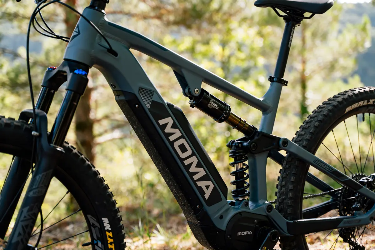 Moma Bikes e-MTB 29 Full Suspension : Test et avis complet