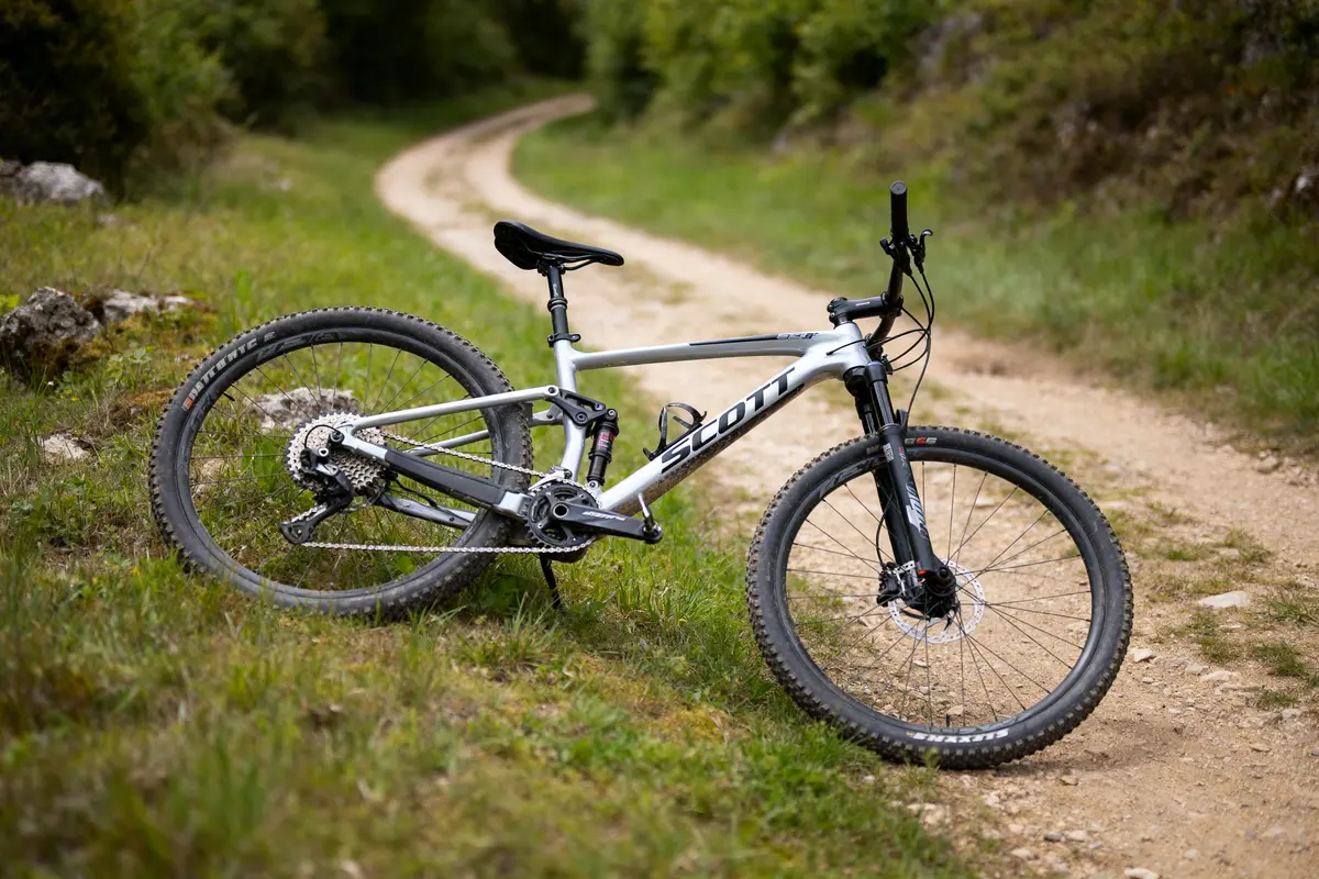 Scott Scale 950 : test, avis et meilleures offres VTT 2026