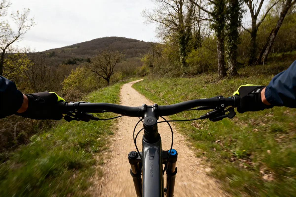 Velo Horizon : circuits, randos et séjours VTT inoubliables