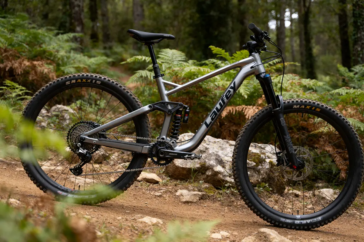 Laufey H30 2026 : VTT all-mountain Shimano Deore au meilleur prix