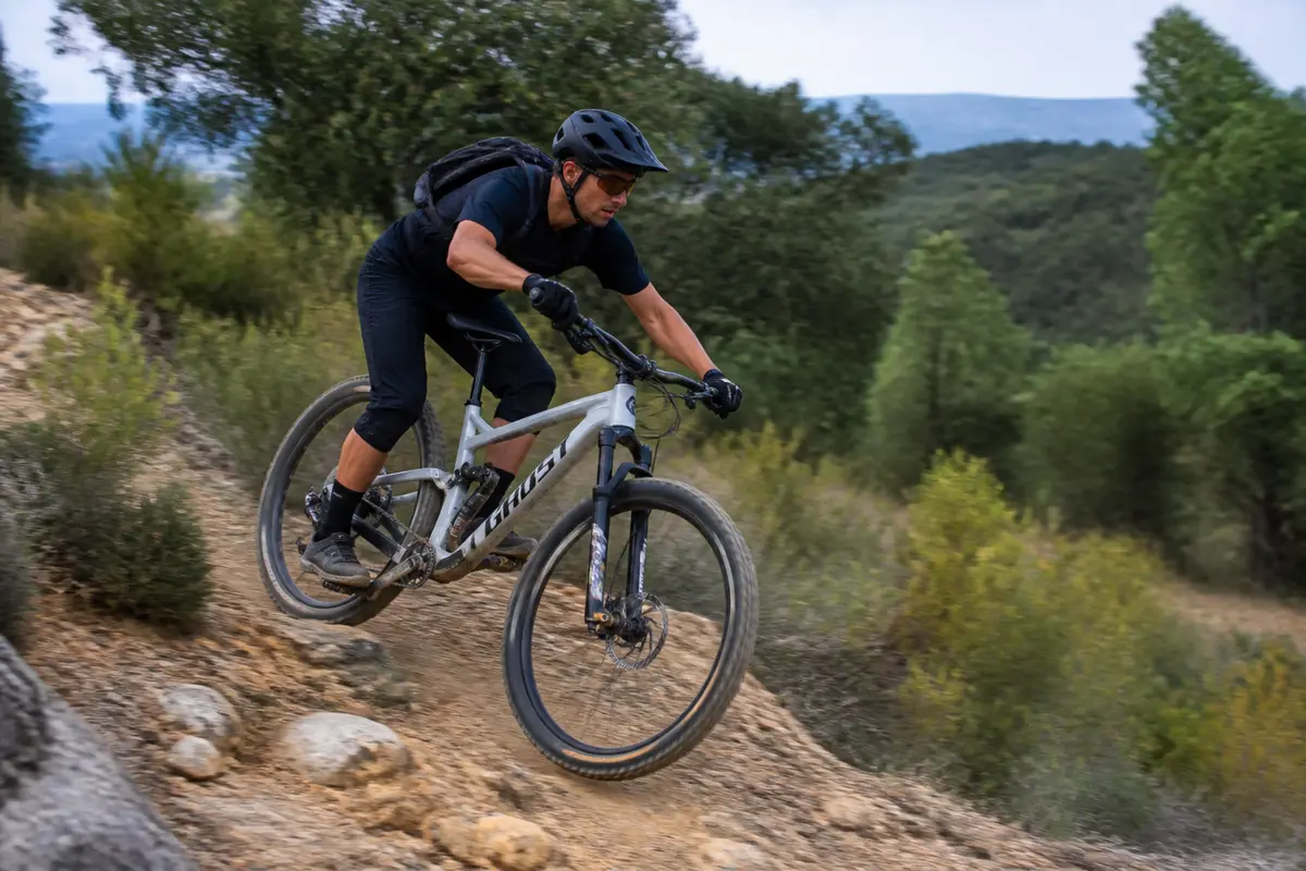 Vélo Ghost : Pourquoi choisir un VTT électrique ?